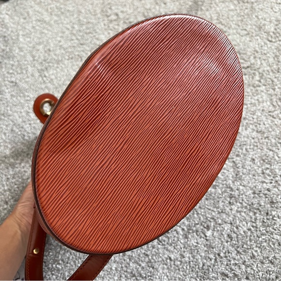 LV bag Louis Vuitton vintage bucket bag Authentic LV shoulder bag - Picture 13 of 16